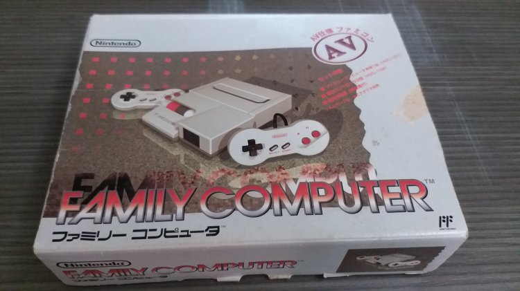 AV Famicom console Japan version - Boxed A - Click Image to Close