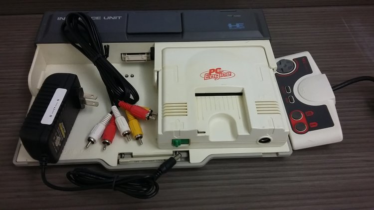 Pc-Engine + interface unit - Work Japanese/US Turbo Hucard games - Click Image to Close