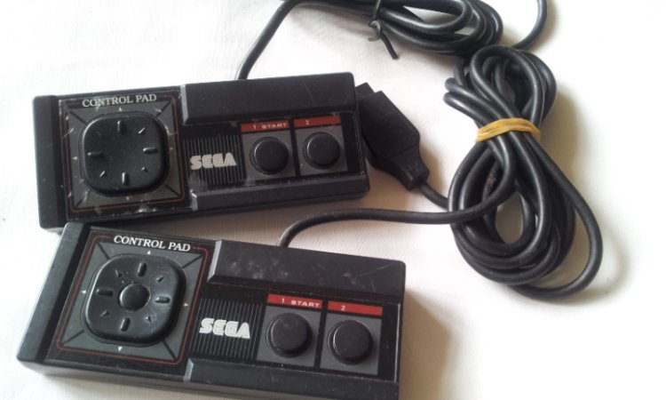 Sega Master System game controller - Click Image to Close